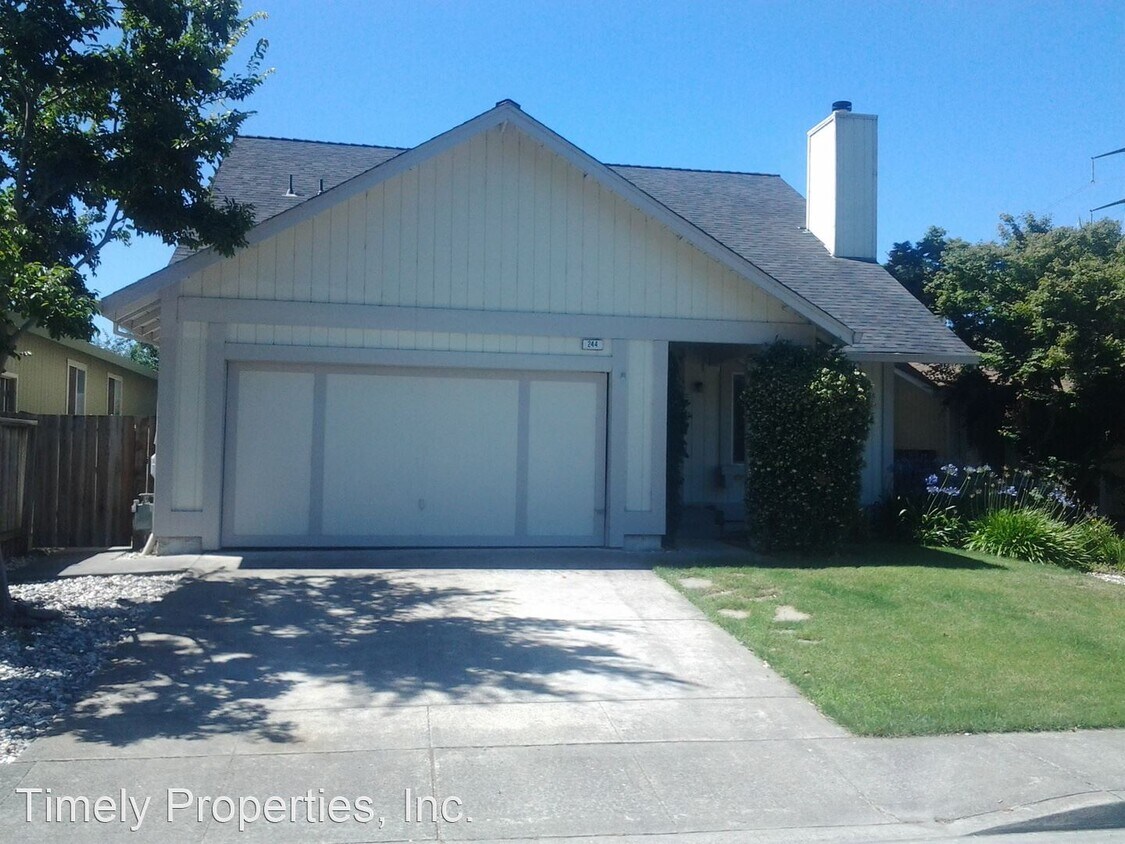 Foto principal - 4 br, 3 bath House - 244 Firelight Ct