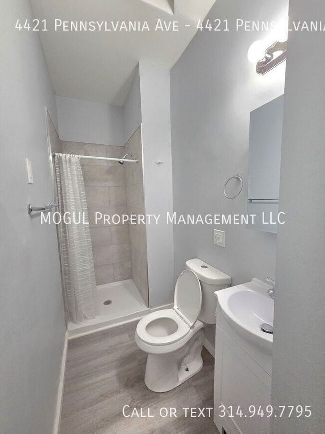 Building Photo - 4421 Pennsylvania Ave