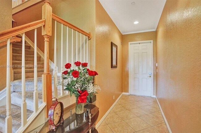 Building Photo - 28 Beechdale Ln