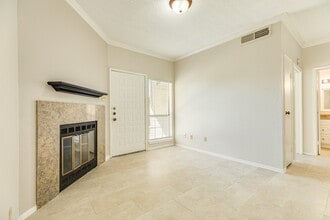 Building Photo - 921 Marine Dr