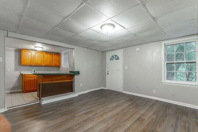 Foto del edificio - 518 E Manning St