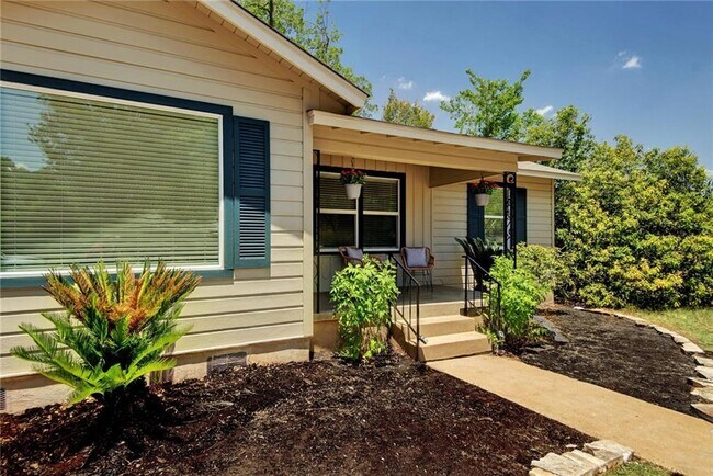 Building Photo - 2604 Addison Ave