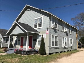 Building Photo - 214 W Republic St