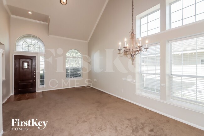 Foto del edificio - 19211 Sunny Leaf Ln