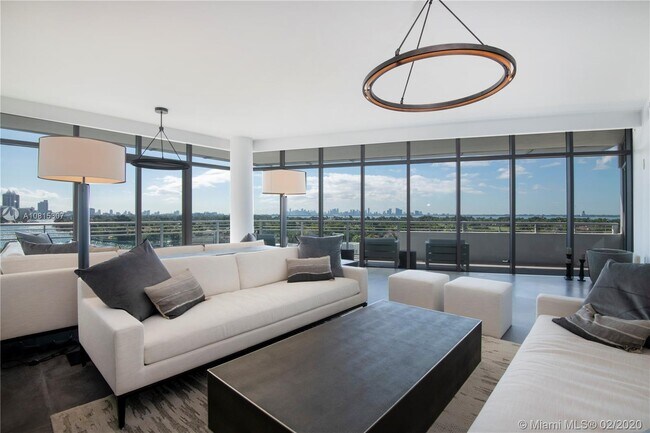 Foto del edificio - 6101 Aqua Ave