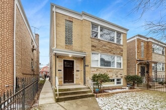 Building Photo - 5565 W Gladys Ave