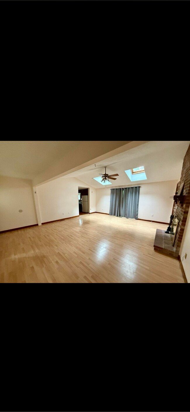 Foto del edificio - 69 Timberline Dr