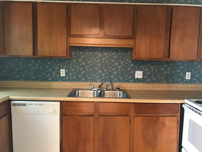 Foto del edificio - 1945 Padgett Dr