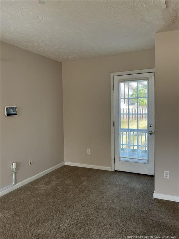 Foto del edificio - 4437 Scenic Pines Dr