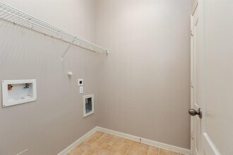 Building Photo - 13743 Rolling River Ln