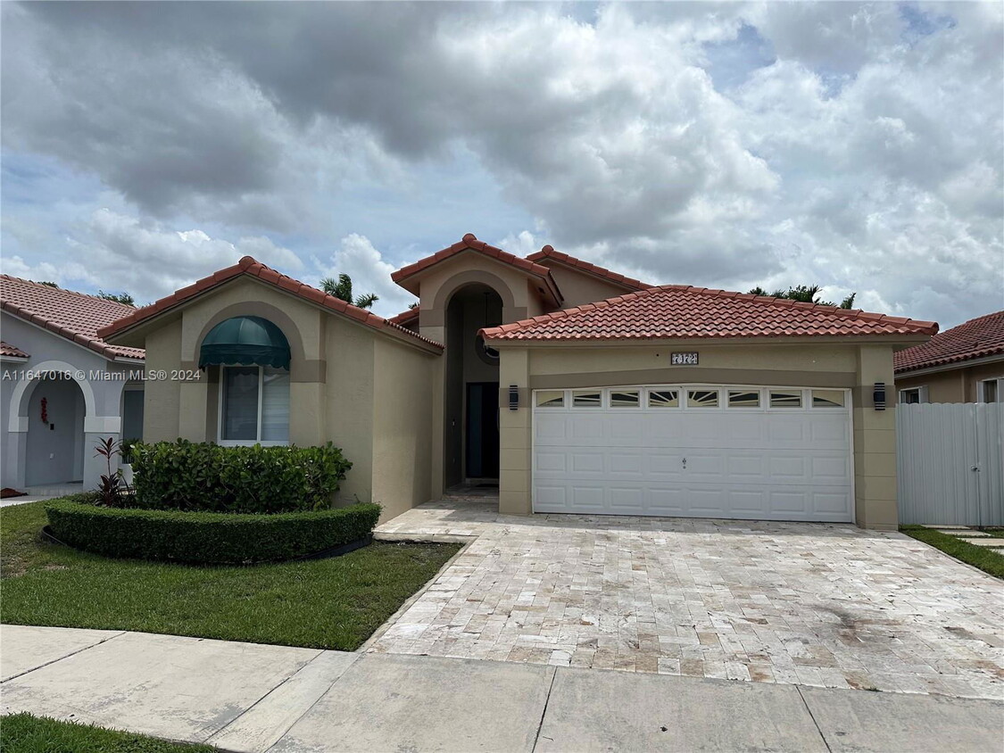 Foto principal - 7472 NW 169th Ln