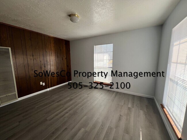 Foto del edificio - 503 Glade Pl