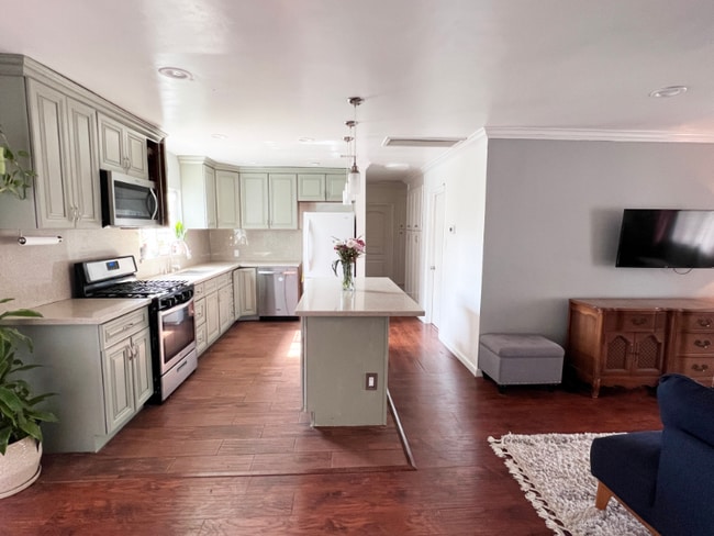 Foto del edificio - 14148 Community St