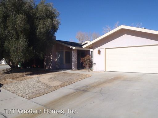 Primary Photo - 543 N El Prado Dr