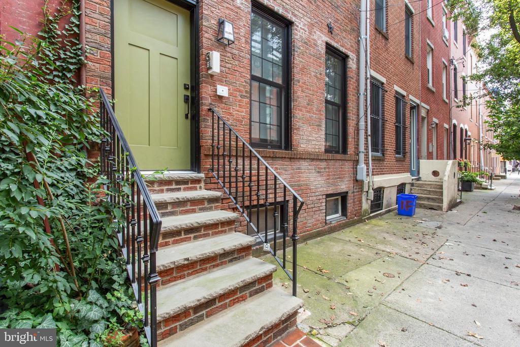 Foto principal - 1926 Bainbridge St