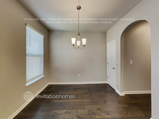 Foto del edificio - 2701 Trebek Ct