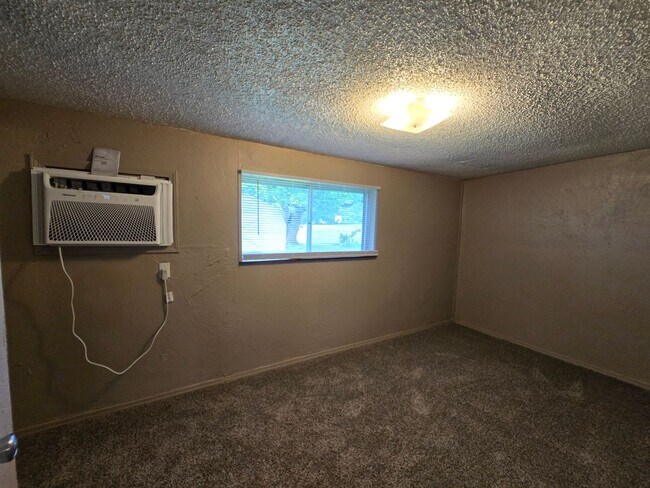 Building Photo - 3 bedroom in Tecumseh