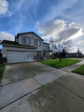 Building Photo - 1728 Cattail Dr