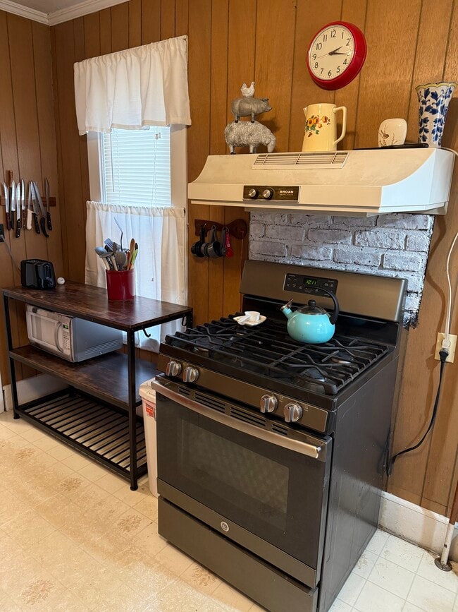 Foto del edificio - 352-354 W Main St