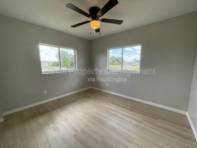 Foto del edificio - 142 Gordon Ave S