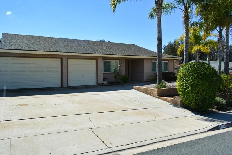 Foto principal - 3929 Bonita View Dr