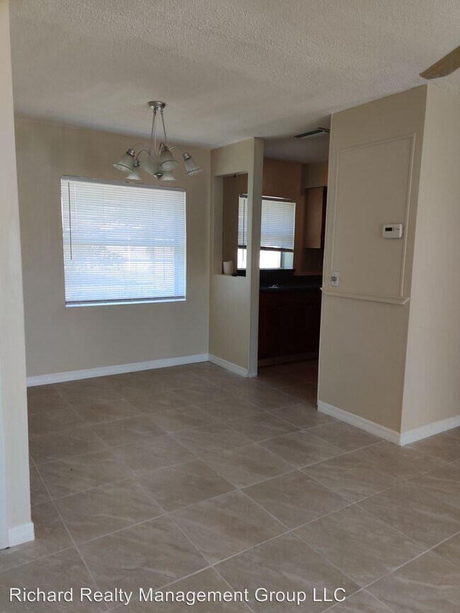 Building Photo - 3 br, 2 bath House - 6330 Spanish Oak Dr