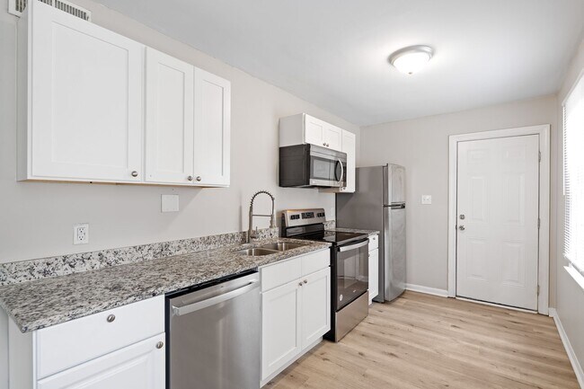 Foto del edificio - 6108 Spice Ridge Ln
