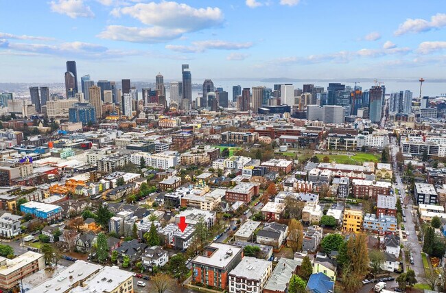 Foto del edificio - 1431 E Howell St