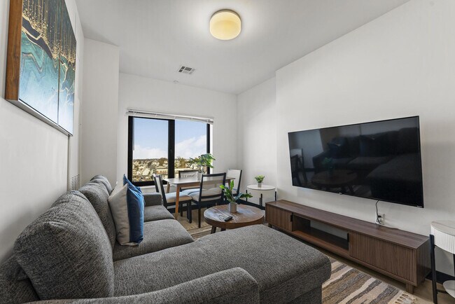 Foto del edificio - 600 Broadway-SI ID1240311P