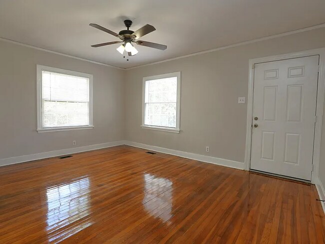 Foto del edificio - 314 N Summit St