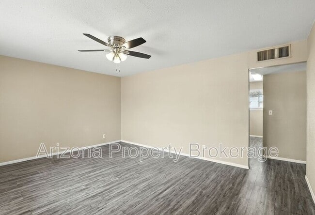 Building Photo - 111 N Flint Cir