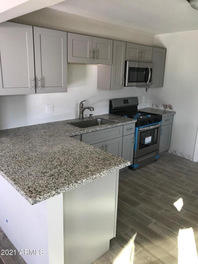 Foto del edificio - 1212 E Tempe Dr