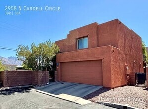 Building Photo - 2958 N Cardell Cir
