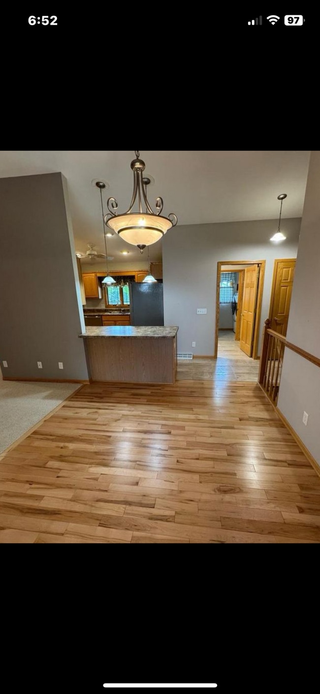 Building Photo - 4202 Greenbriar Dr