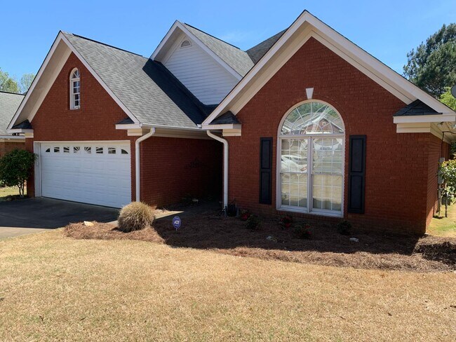 Building Photo - Well Kept One Level Home in Grove Hill