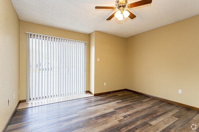 2HAB, 2BA - 840 ft² - Pelican Park Apartments