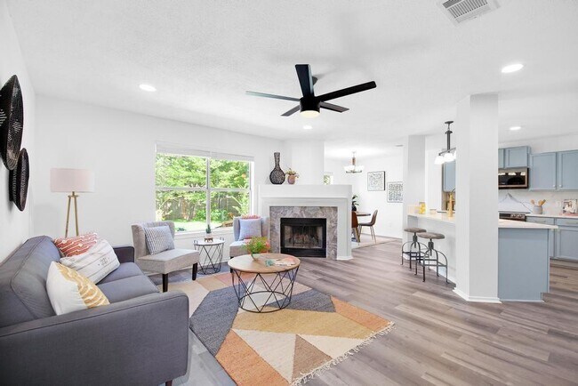 Foto del edificio - 2203 Lexfield Ln