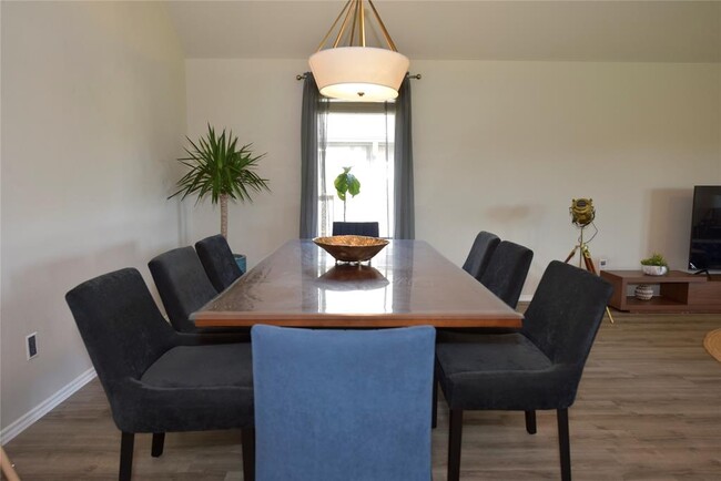 Foto del edificio - 2019 Village Orchard Ln