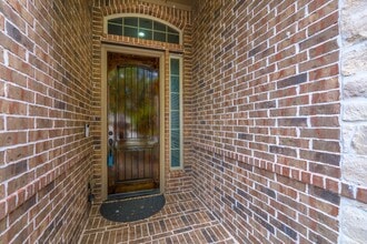 Building Photo - 34 Danby Place