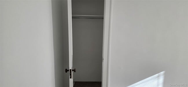 Building Photo - 56 Millspaugh Ln