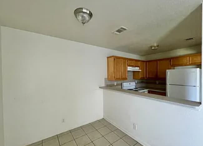 Building Photo - 1301 Chips Dr