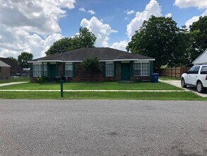 Building Photo - 303 Titan Dr