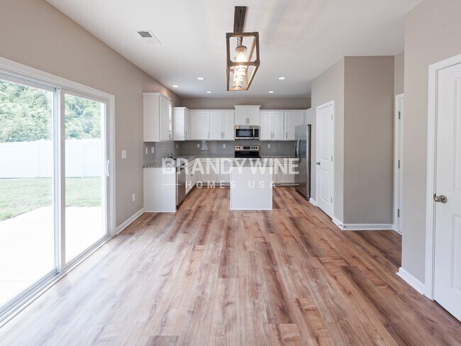 Foto del edificio - 6825 Pennyroyal Wy
