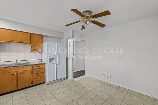 Foto del edificio - 11809 Bridgevale Ave