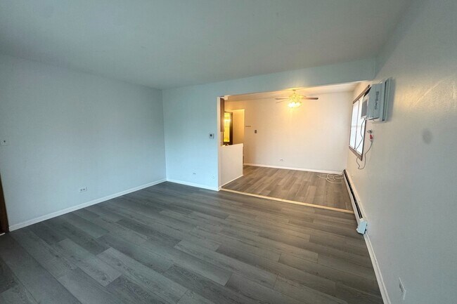Foto del edificio - 4512 Grove Ave