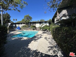 Building Photo - 3330 S Sepulveda Blvd