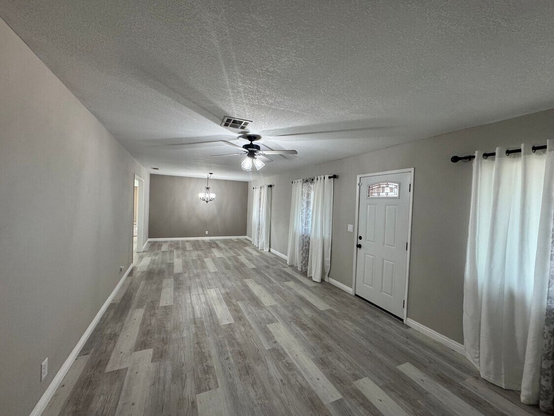 14075 Crow Rd, Apple Valley, CA 92307 - House Rental in Apple Valley ...