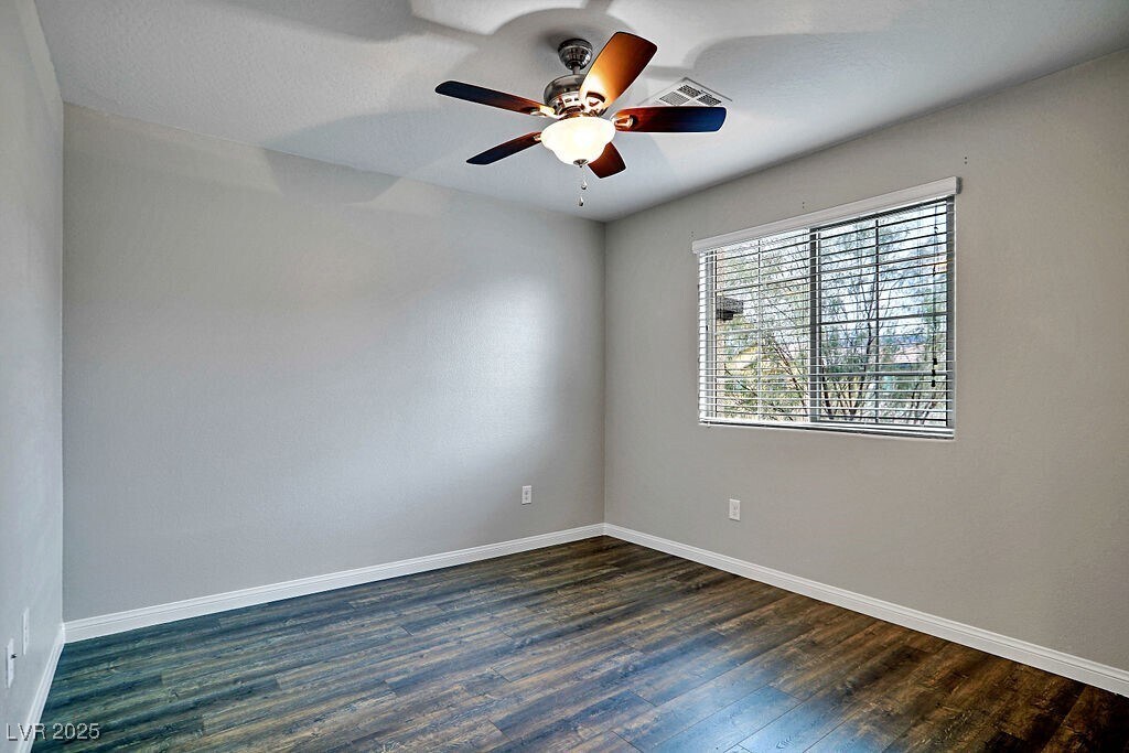 Foto del edificio - 6624 Salt Pond Bay St