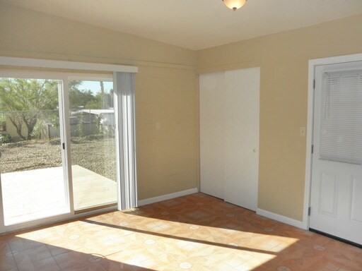 Building Photo - 1595 Palma Vista Ave