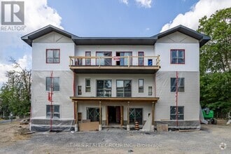 Building Photo - 203-369 HUNTER St